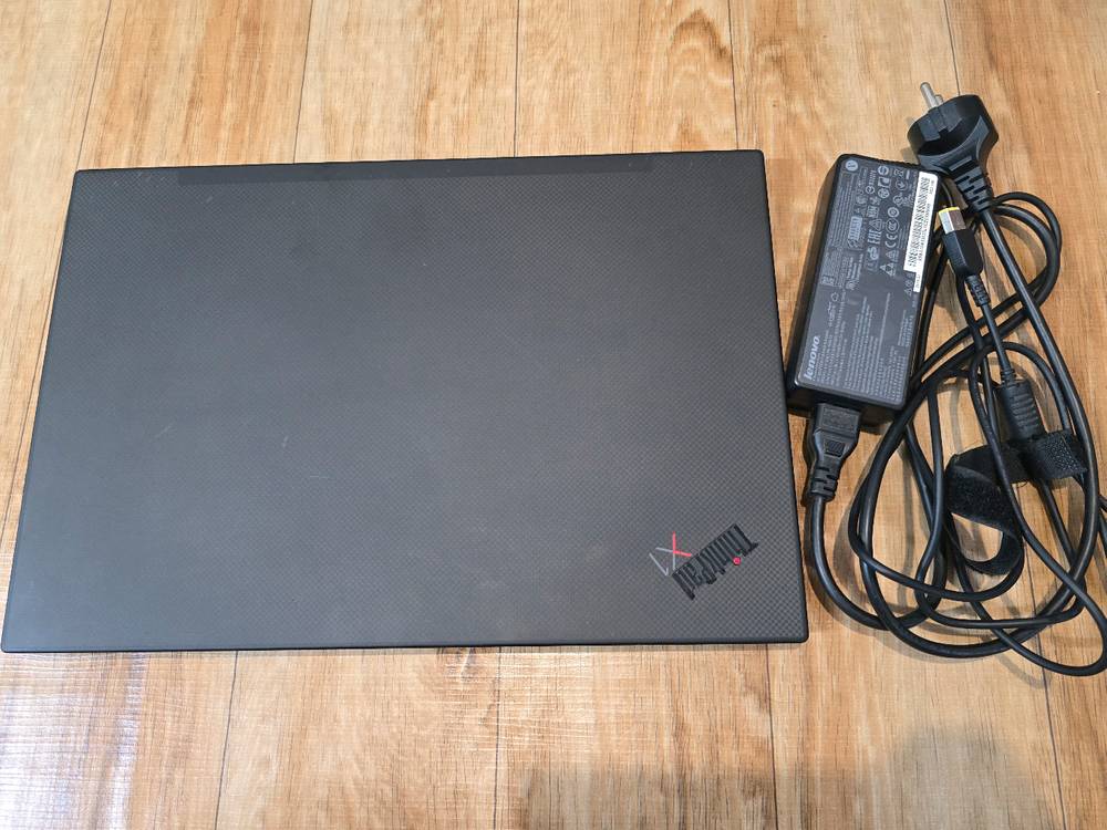 레노버 씽크패드 x1 익스트림 3세대--1