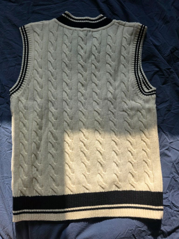 클라이드앤 프랭크스톤 아이보리 꽈배기 니트 조끼 95--1