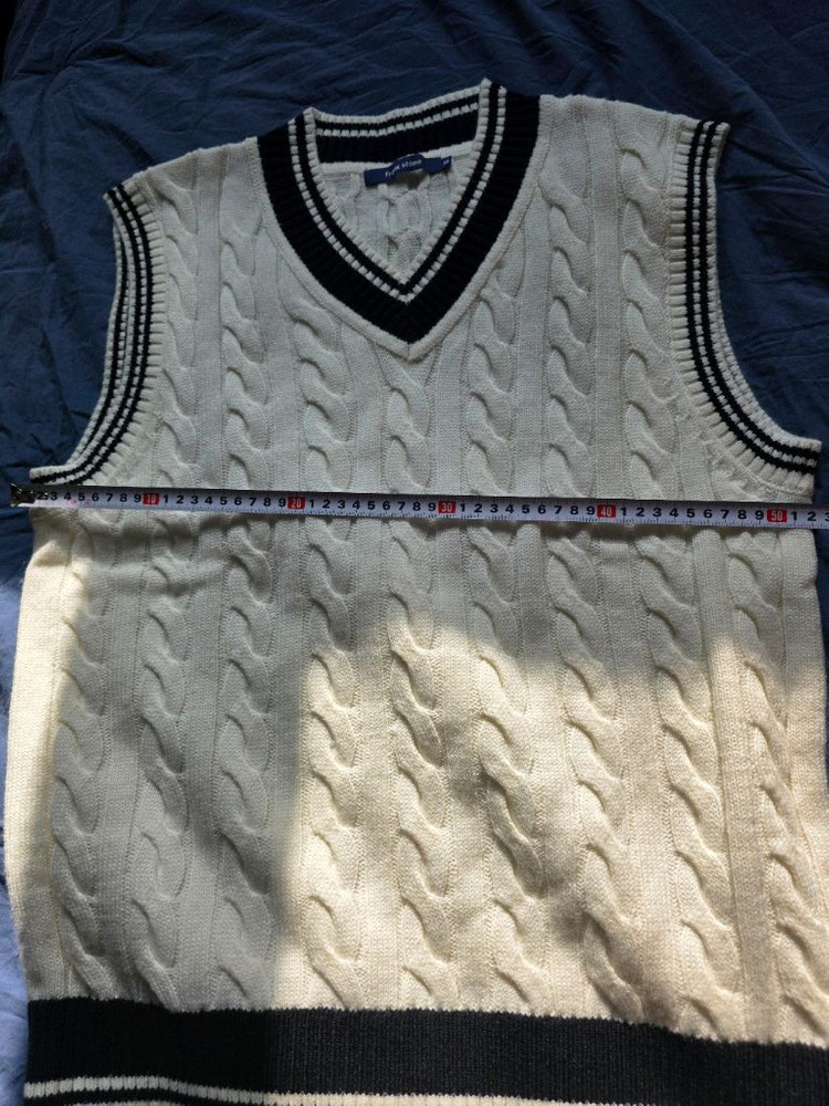 클라이드앤 프랭크스톤 아이보리 꽈배기 니트 조끼 95--4