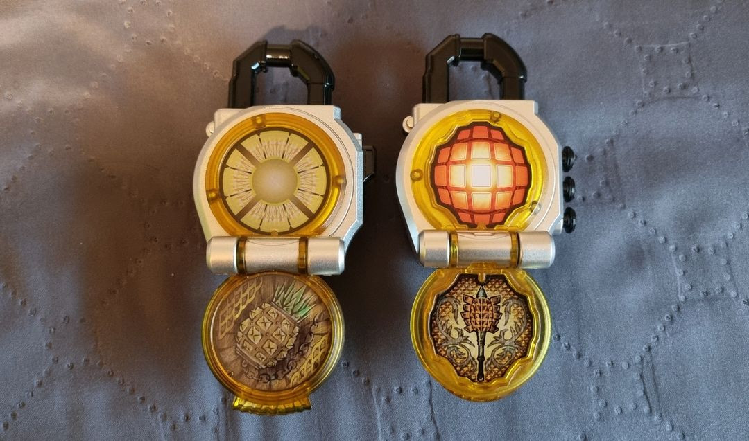 가면라이더 가이무)DX 파인 & 망고 록시드 팝니다.--1