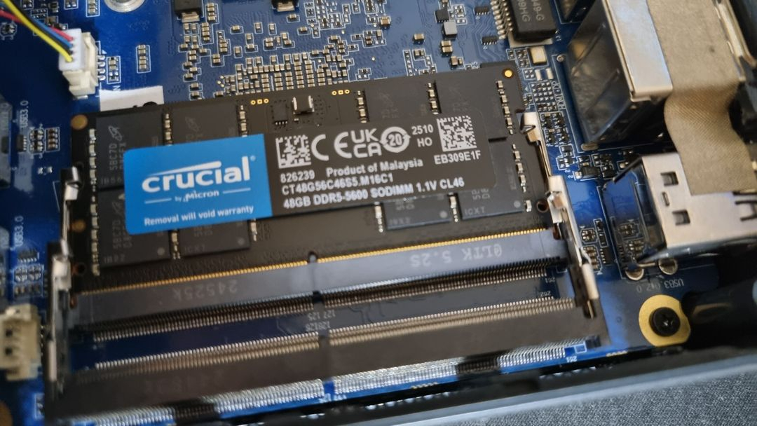 미니pc GMKtec K6 7840hs / ddr5 48gb / nvme 256gb--2