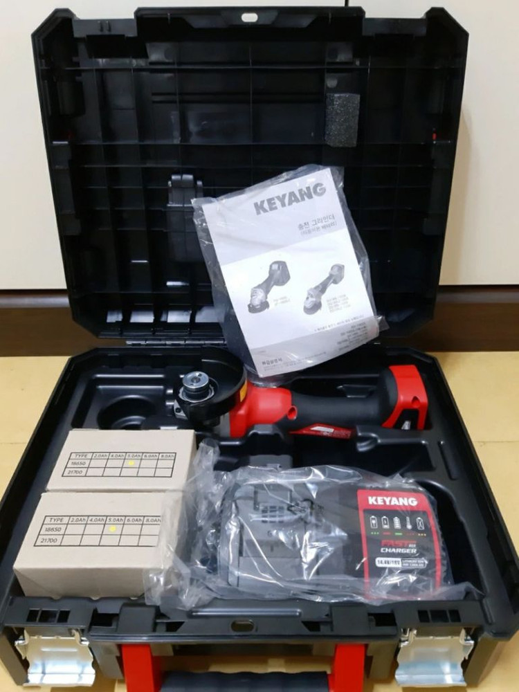 계양충전그라인더 DG18BL100S 20V(5.0--1