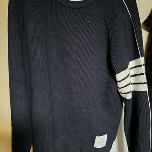 톰브라운 니트 105