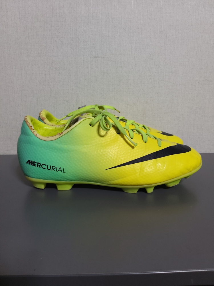 240mm 나이키 머큐리얼 빅토리IV hg 축구화 이미지