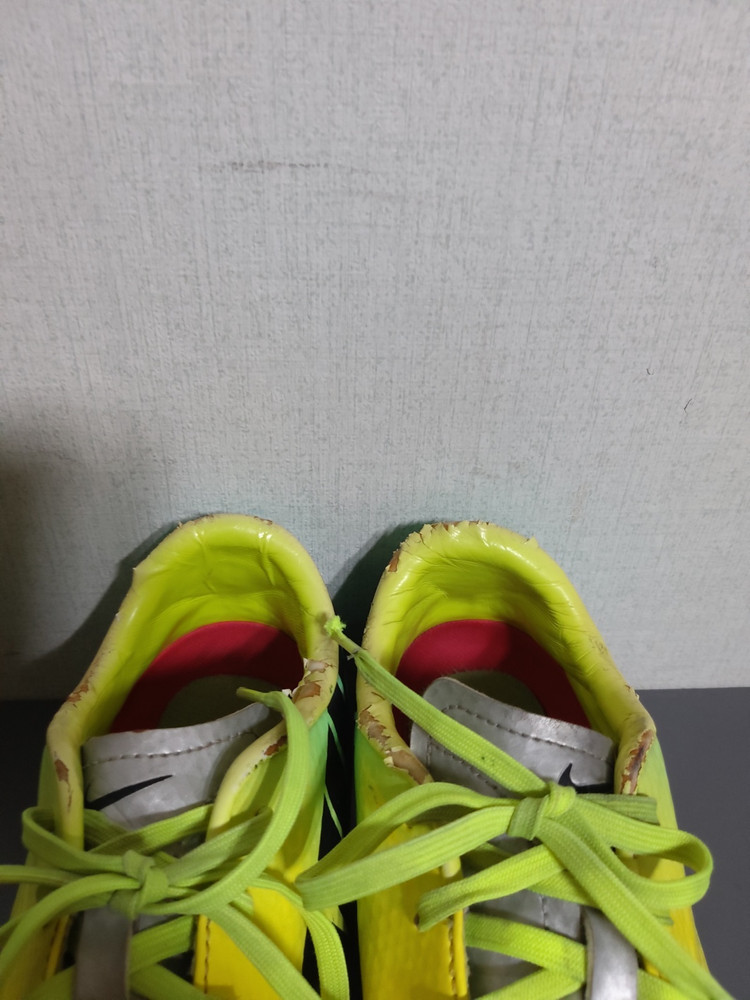 240mm 나이키 머큐리얼 빅토리IV hg 축구화 이미지