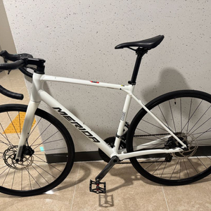 메리다 스컬트라100 S2026년식 로드자전거 팝니다