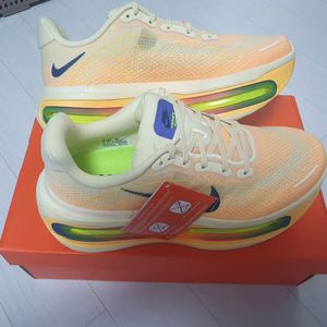 나이키 보메로 프리미엄 260mm 새상품