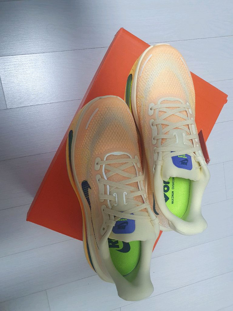 나이키 보메로 프리미엄 260mm 새상품--3