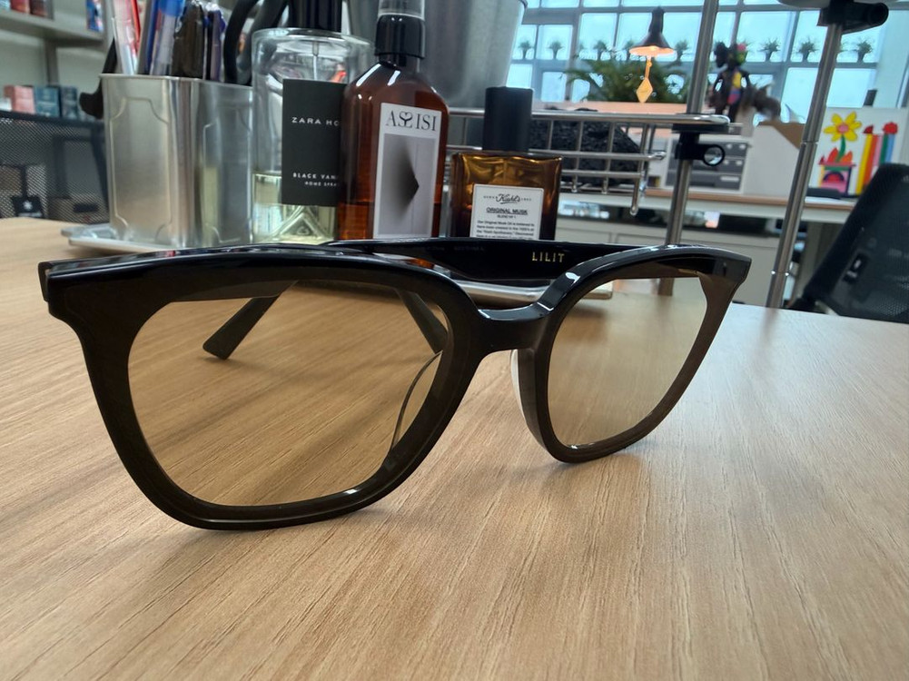 젠틀몬스터 릴리트 LILIT 선글라스 판매합니다.--1