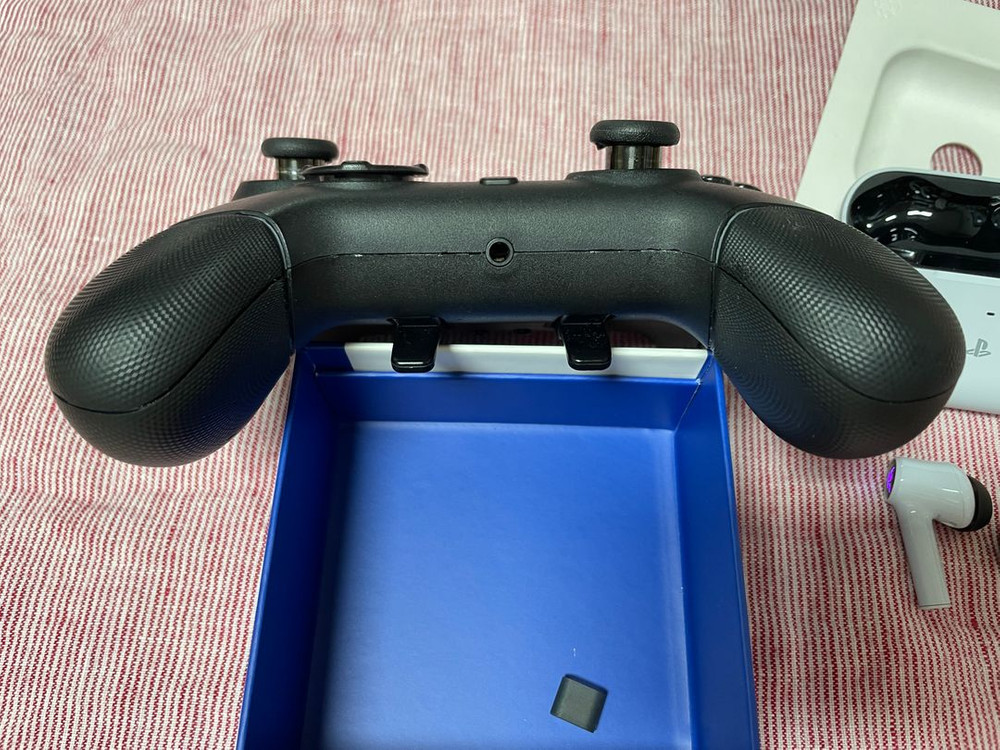 레이저 울버린 V2 프로(플스5/PC 겸용) + 레이저 해머헤드 하이퍼스피드 + 듀얼센스--7