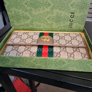 구찌 오피디아 콘티넨탈 지갑