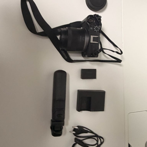 r50v + 정품 그립 이미지