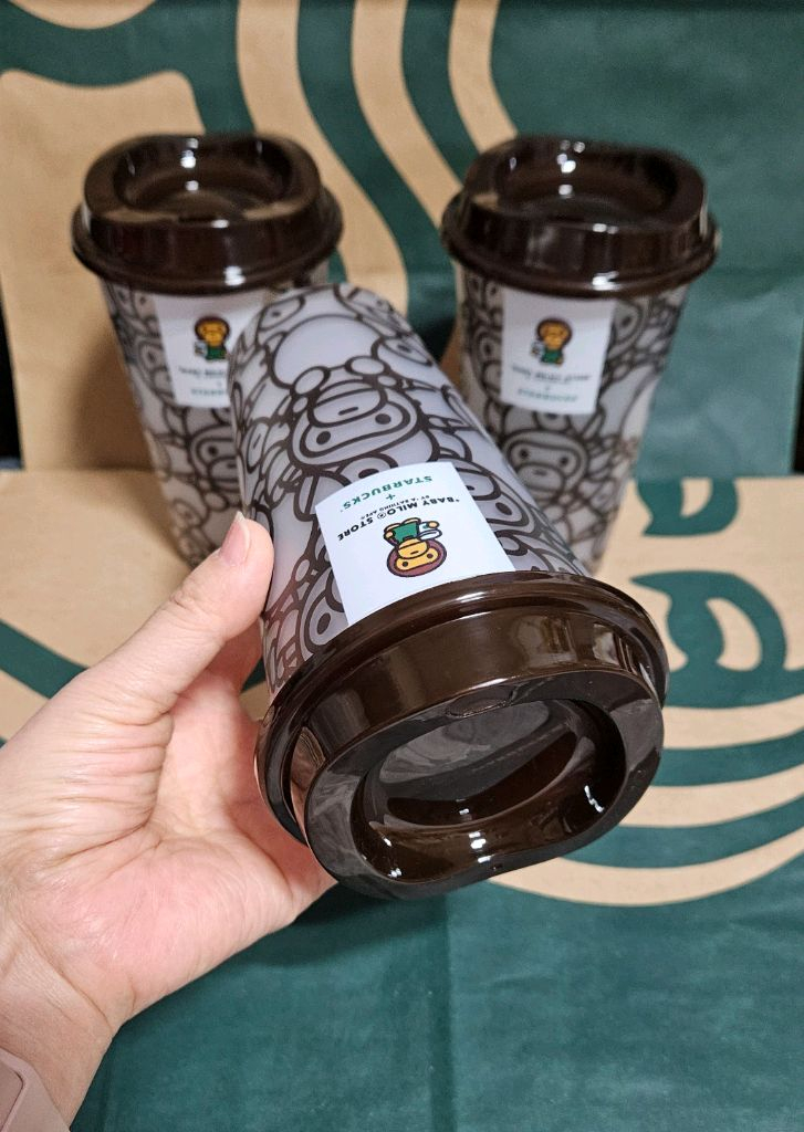 브라운1종]스타벅스 베이프 베이비 마일로 리유저블컵 브라운 473ml 텀블러 콜드컵 이미지