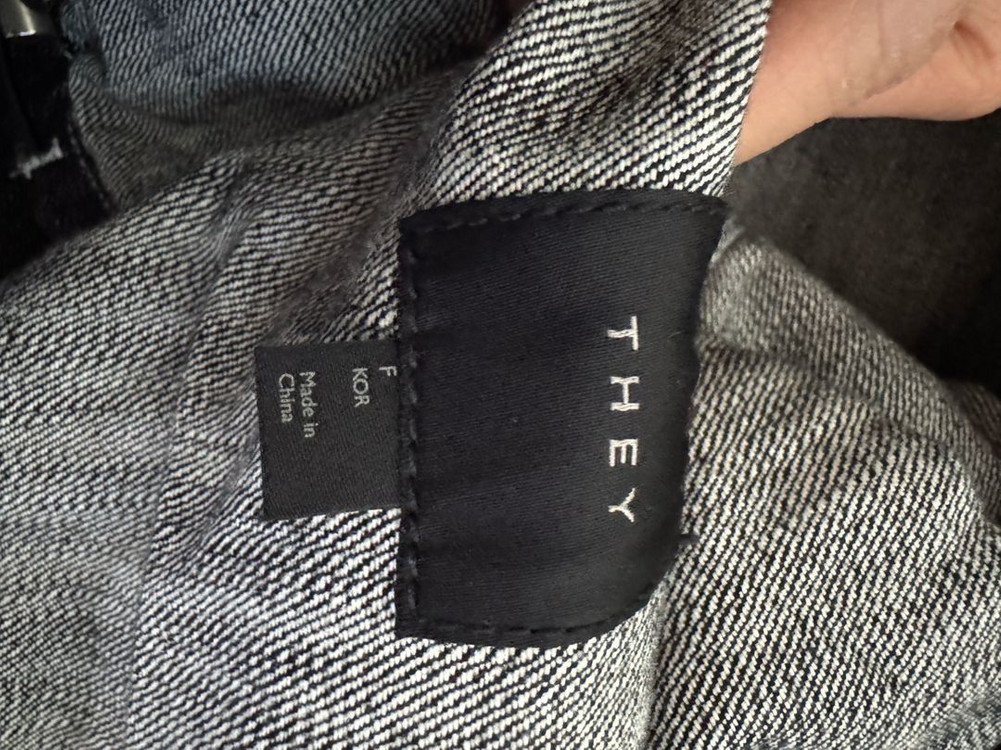 THEY 논페이드 빈티지 흑청 워싱 데님자켓 F--3