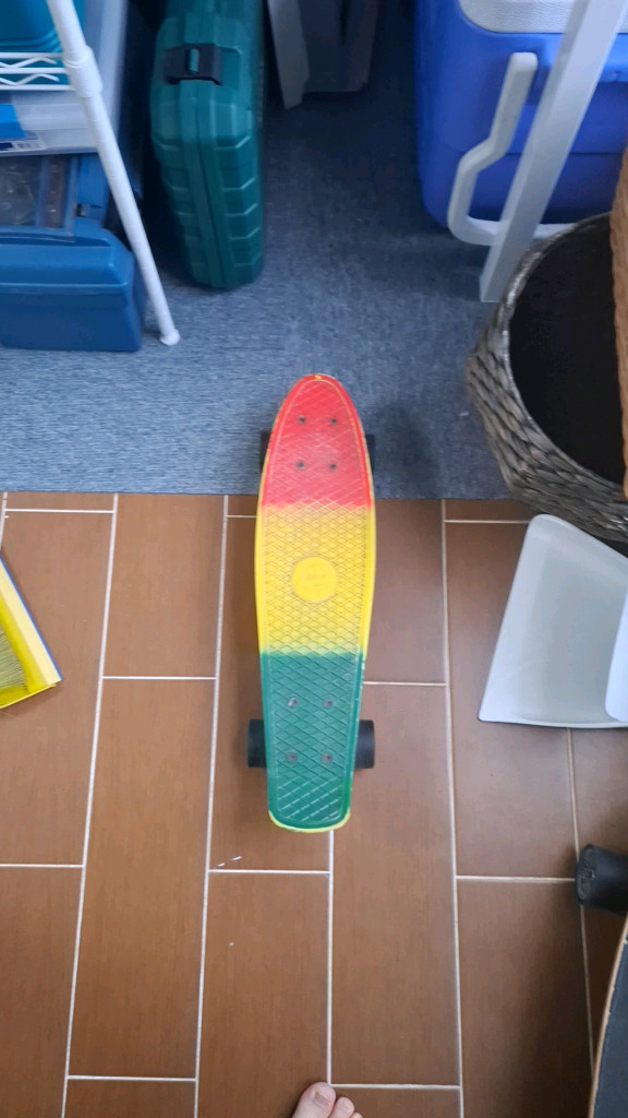 커버보드 거의 않써서 형 몰래 급처합니다 덤으로 다른보드도 드리니 읽고 연락주세요--2