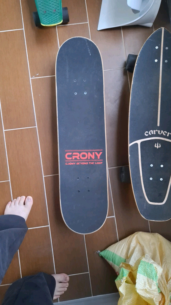 커버보드 거의 않써서 형 몰래 급처합니다 덤으로 다른보드도 드리니 읽고 연락주세요--3