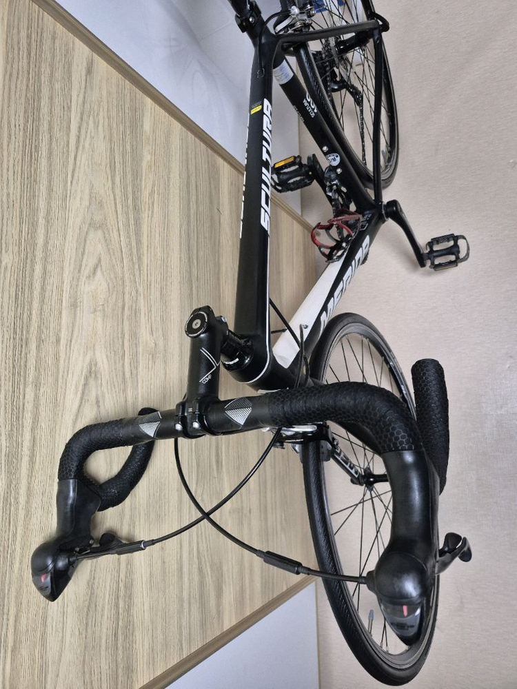 메리다 스컬트라 100 로드 자전거--8