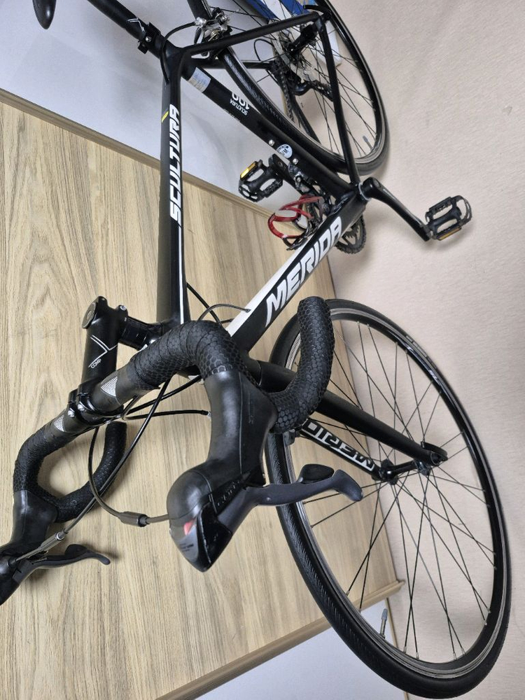 메리다 스컬트라 100 로드 자전거--9