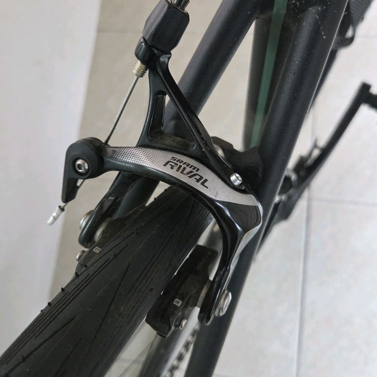 첼로 CR1 Rival 로드자전거 이미지