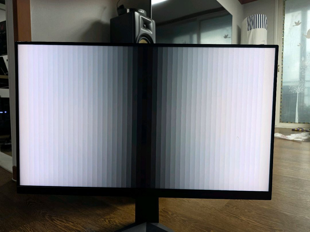 LG 32GQ850L 게이밍 모니터 팔아요--9