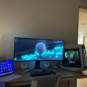 델 에일리언웨어 오로라 R13 데스크탑 + 델 에일리언웨어 38인치 모니터 세트 판매합니다. 이미지