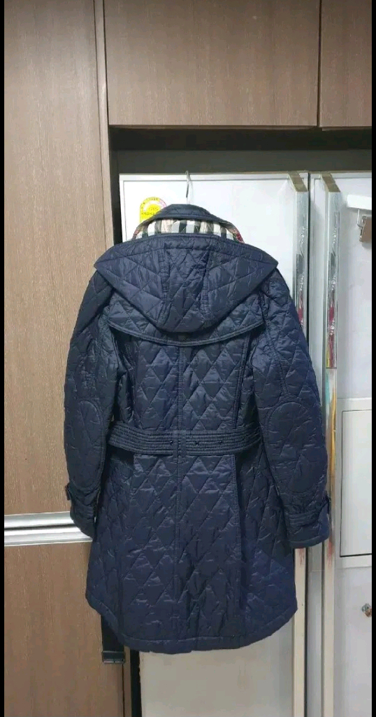 버버리 여성 다이아몬드 퀼팅 코트 66--0