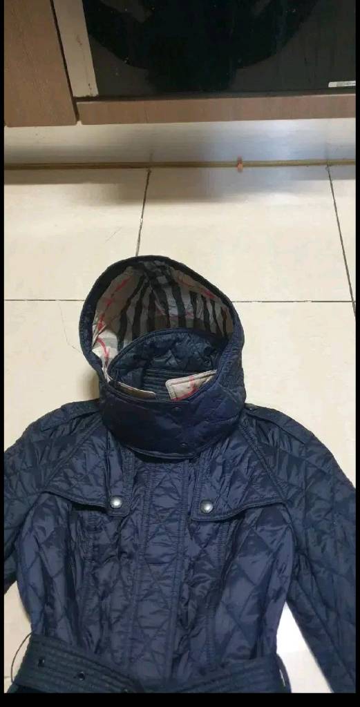 버버리 여성 다이아몬드 퀼팅 코트 66--2