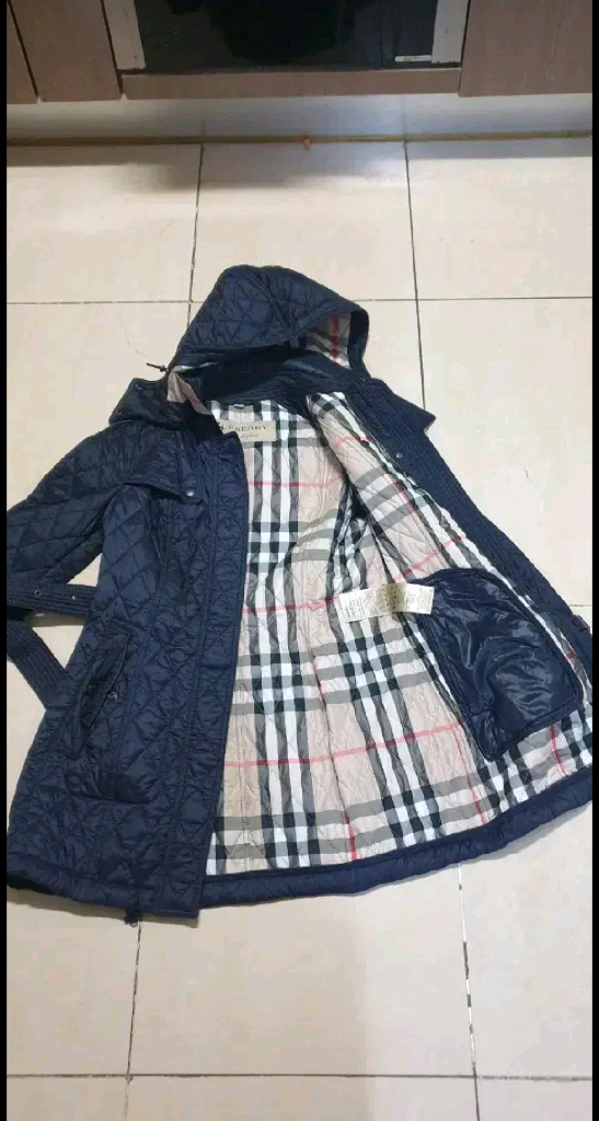 버버리 여성 다이아몬드 퀼팅 코트 66--5