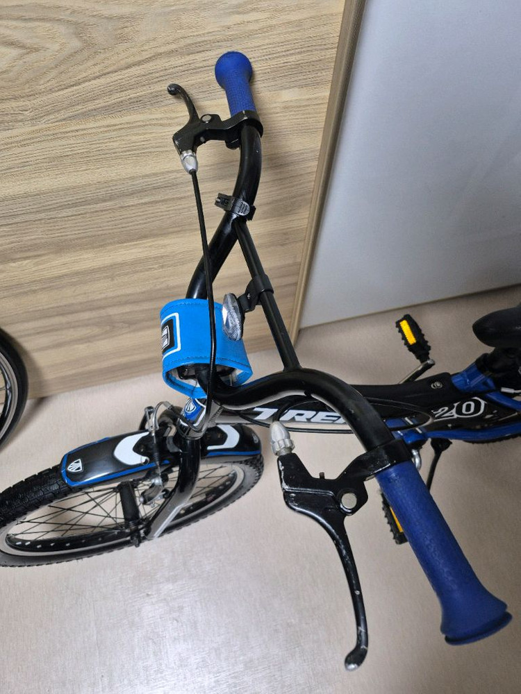 트렉 아동용 자전거 20인치 블루/블랙--5