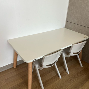 리바트 꼼므 유아 테이블 의자세트