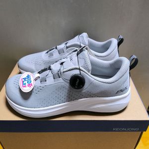 (새상품)260 다이얼 런닝화 발볼 넓은 특허 운동화 프로월드컵