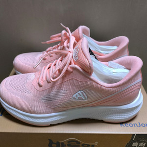 (새상품)245 런닝화 신고벗기 편한 특허 운동화 프로월드컵