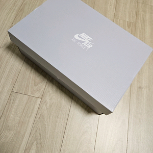 에어포스 로우 화이트