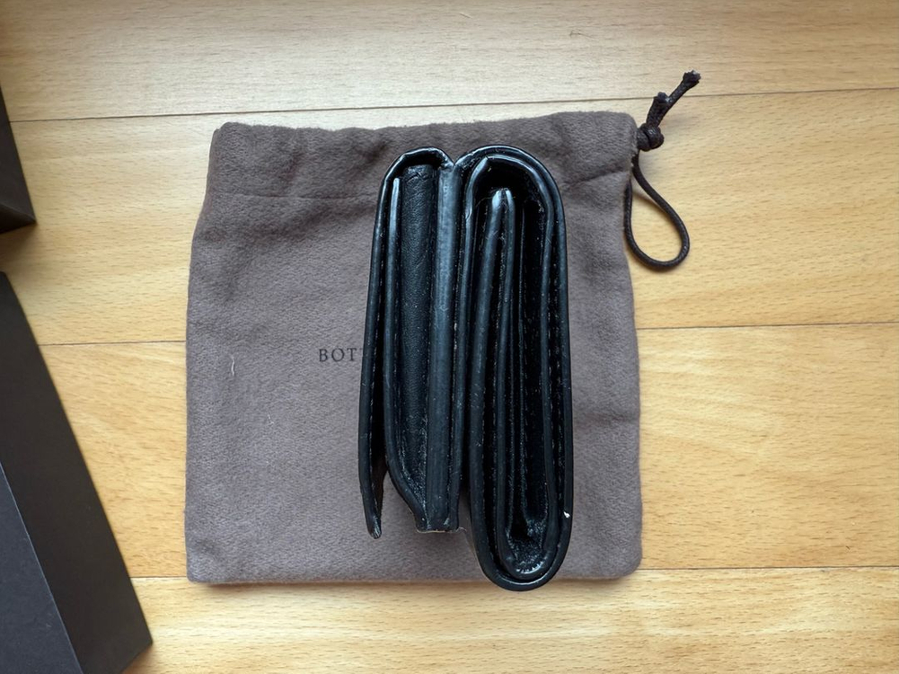 보테가베네타 BOTTEGA 3단 컴팩트 지갑 월렛 정품 반지갑 미니지갑 카드지갑유틸리티 카드한장 사이즈의 많이 들어--2