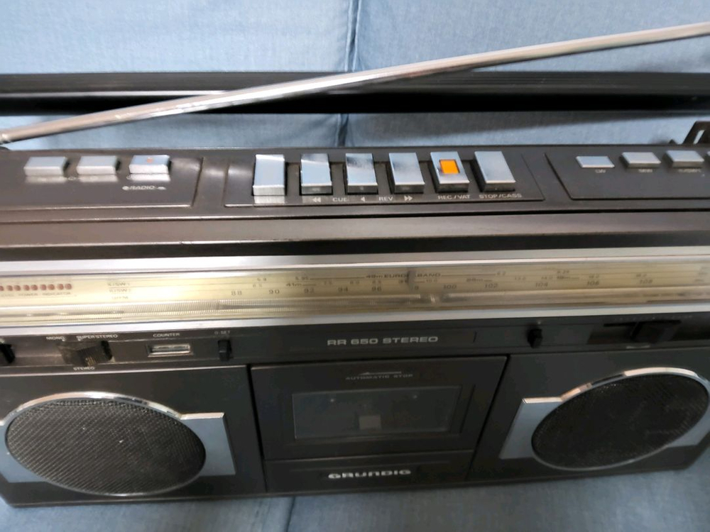 독일 구룬딕 카세트 라디오 RR650--2