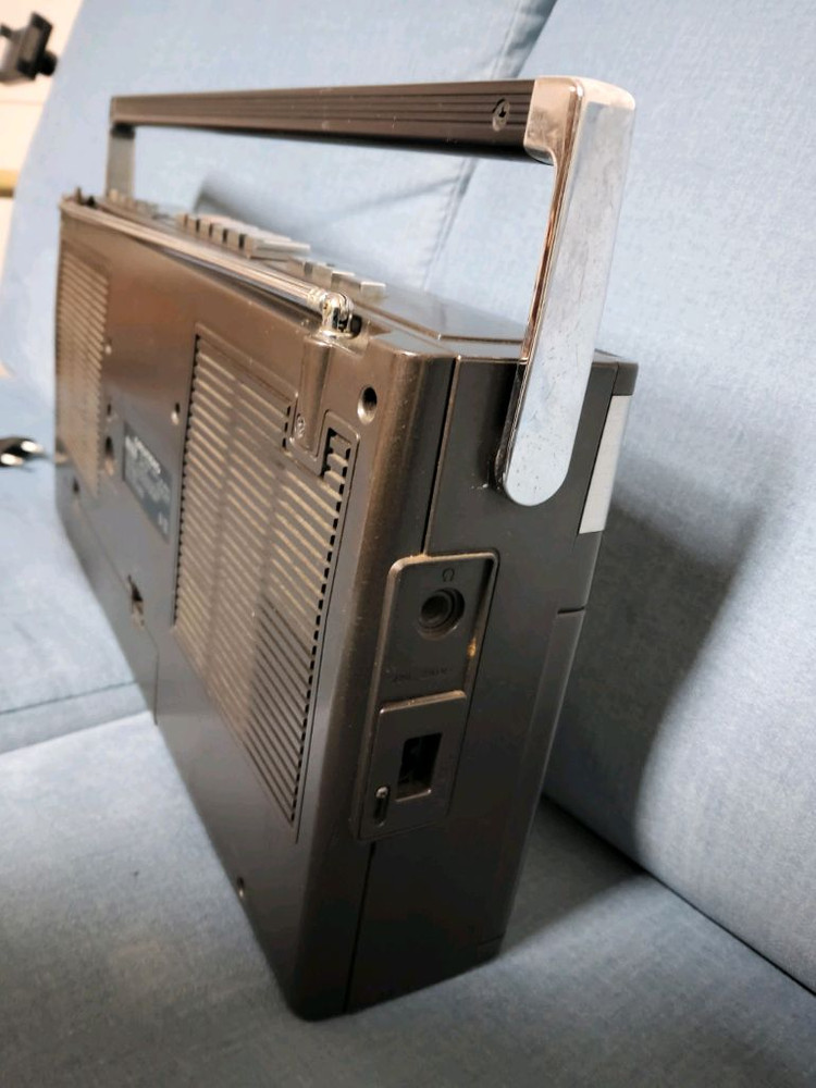 독일 구룬딕 카세트 라디오 RR650--7