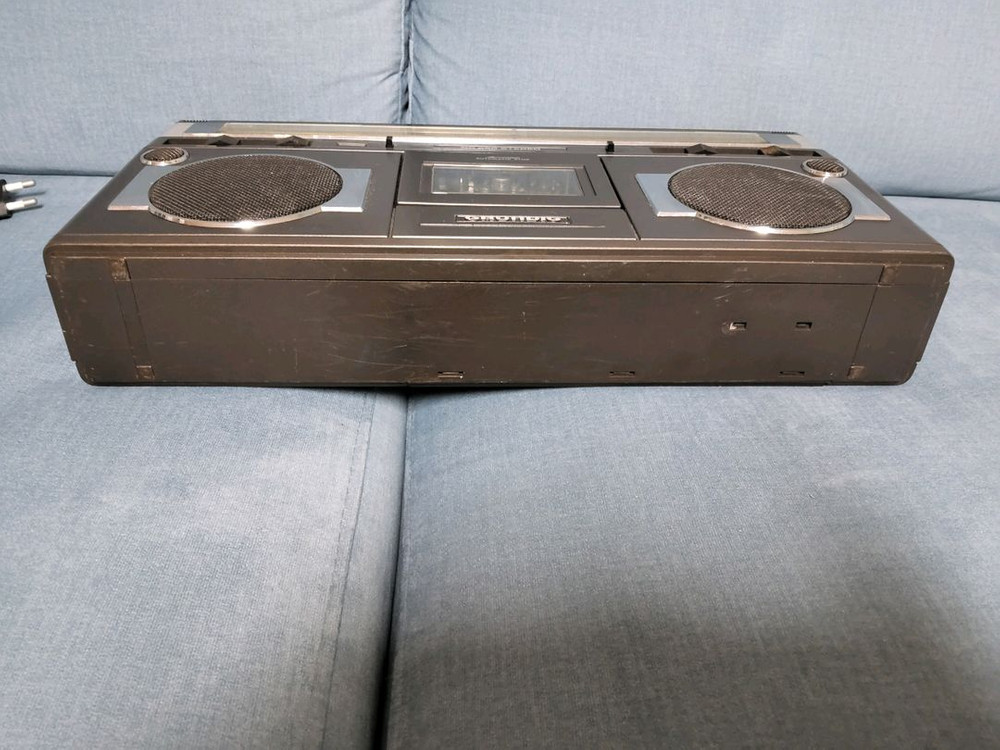 독일 구룬딕 카세트 라디오 RR650--8