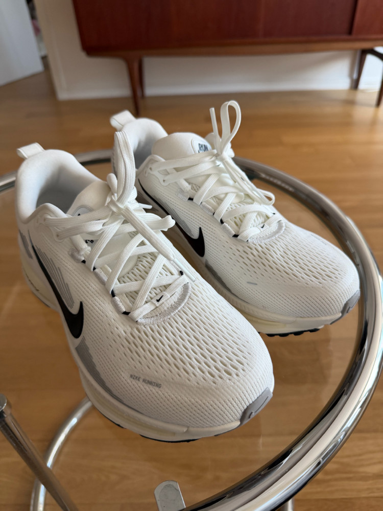 나이키 보메로 줌 18 러닝화 250--3