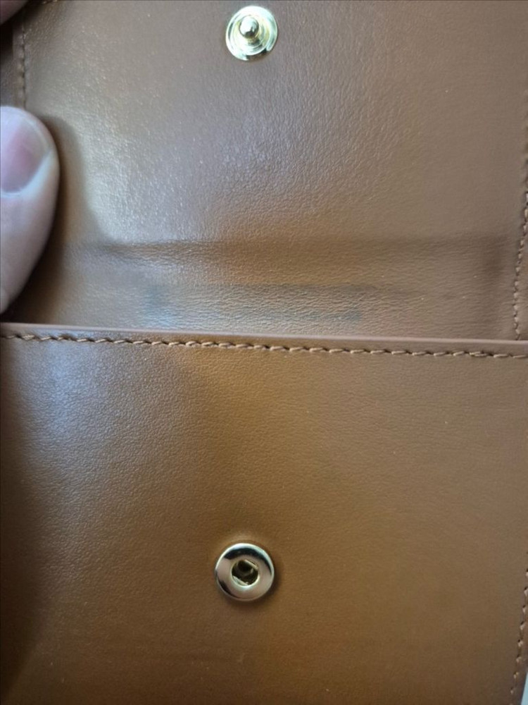 셀린느 정품 트리옹프 반지갑 판매합니다--3