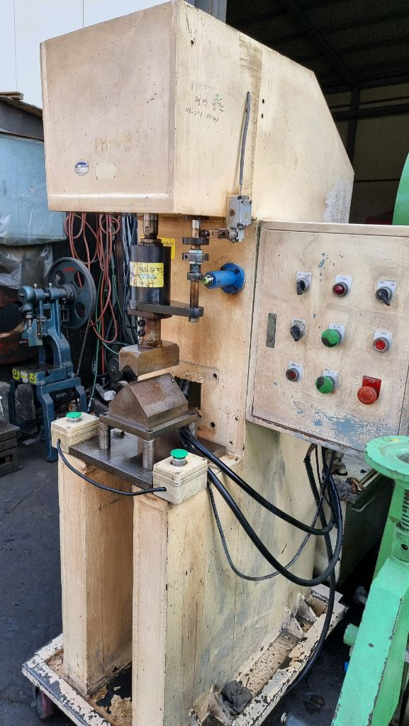 c형 유압프레스 5톤 이미지