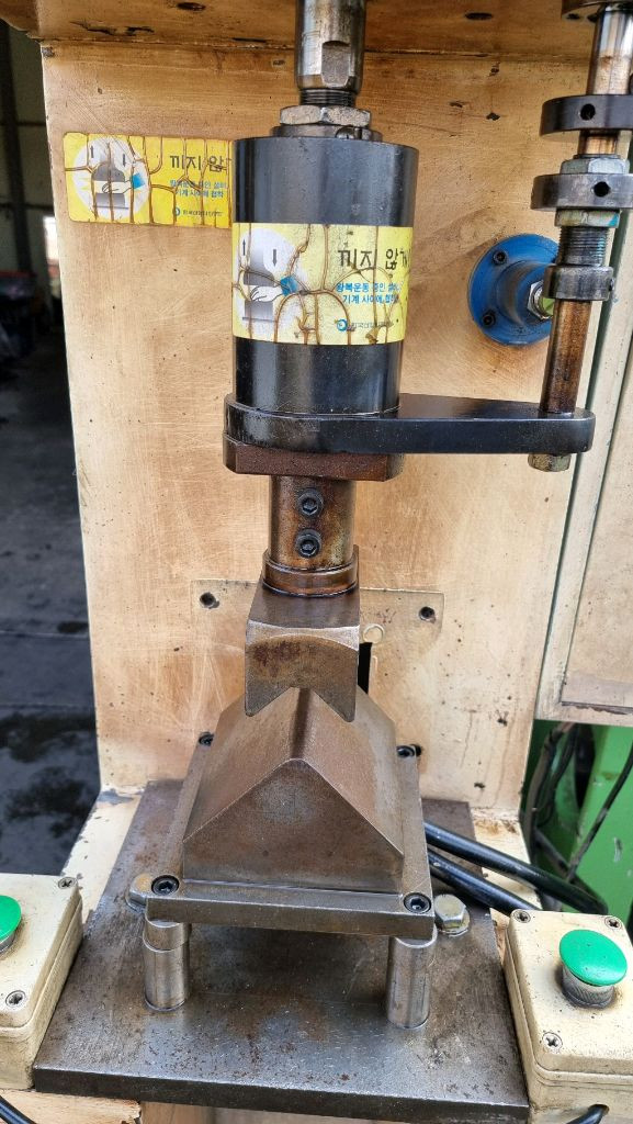 c형 유압프레스 5톤 이미지