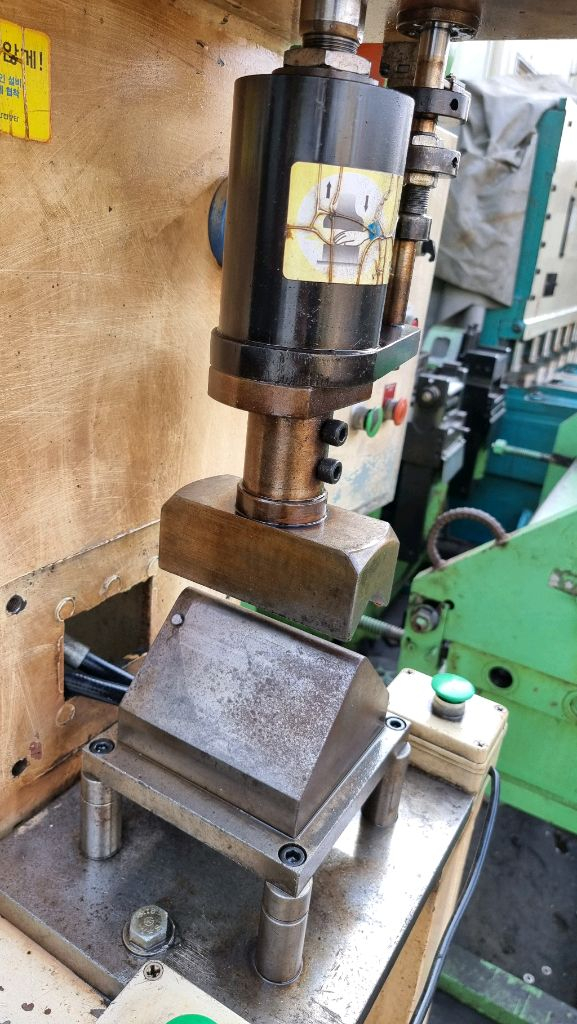 c형 유압프레스 5톤 이미지