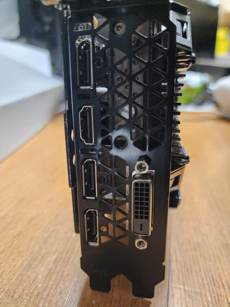 INNO3D iChill GTX1080 X4 8GB 그래픽카드 이미지