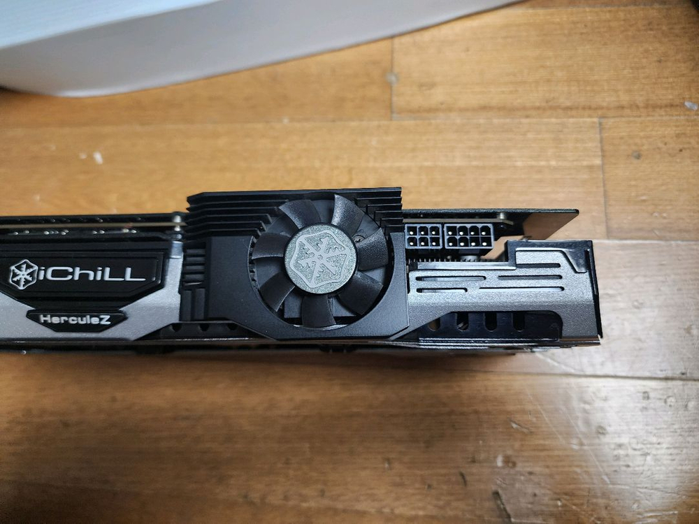 INNO3D iChill GTX1080 X4 8GB 그래픽카드 이미지