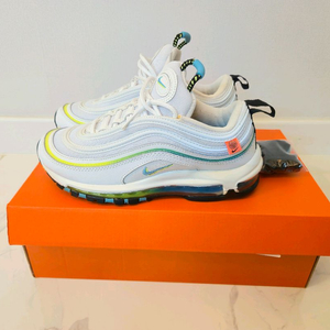 [나이키] 나이키 에어맥스97 월드와이드팩 235사이즈