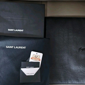 생로랑 클러치백