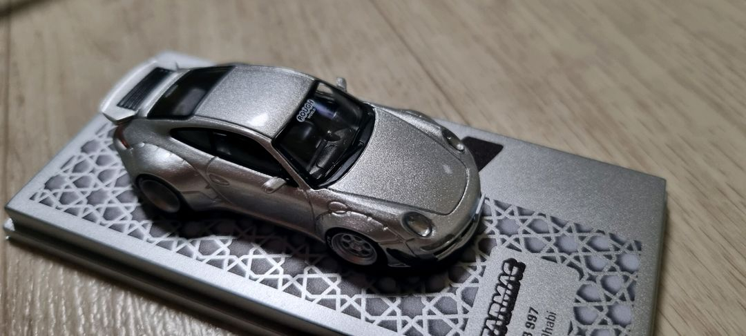 타막웍스 1:64 포르쉐 997 RWB 아부다비 버젼--3