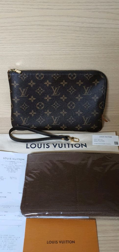 루이비통 에튀보야주pm 클러치백 정품A급(보증서O)구찌프라다루이비통디올고야드샤넬셀린느보테가생로랑발렌시아가버버리가방--1