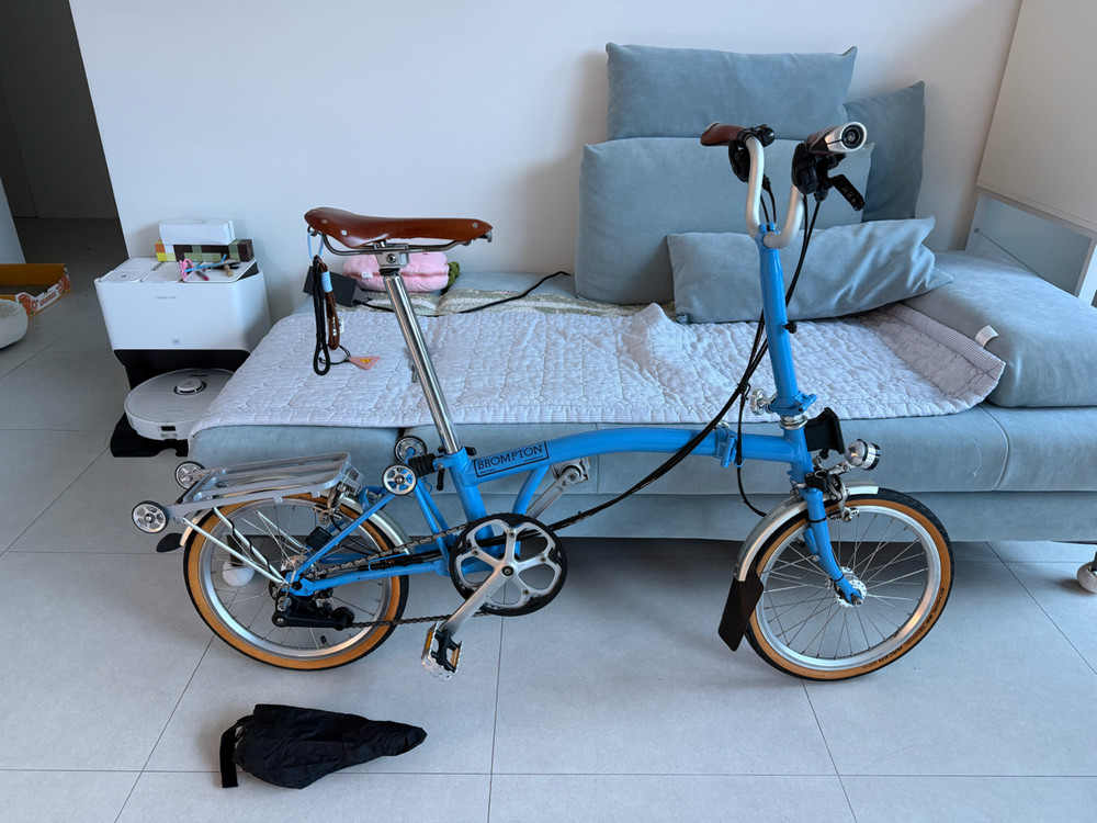 브롬톤 라군블루 색상 M6R--0