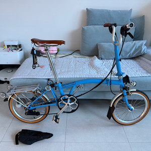 브롬톤 라군블루 색상 M6R